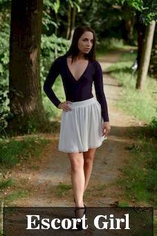 CALL GIRLS SERVICE AVAILABLE Goldie from Cambodia. Best Escort in Lumphăt \ Ratanakiri